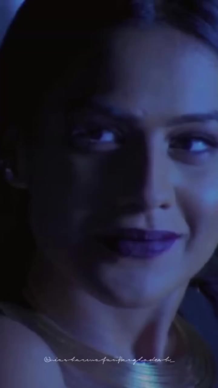 @nia Sharma