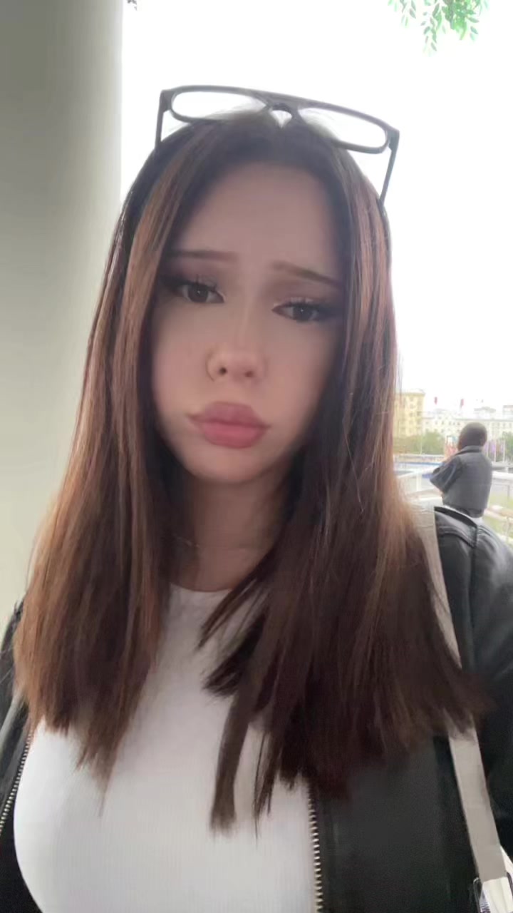 @v11nilova