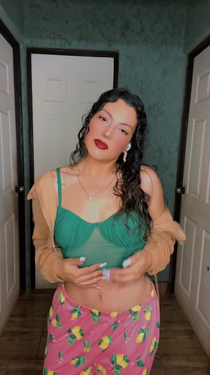 @Alejandra Ramirez☀️