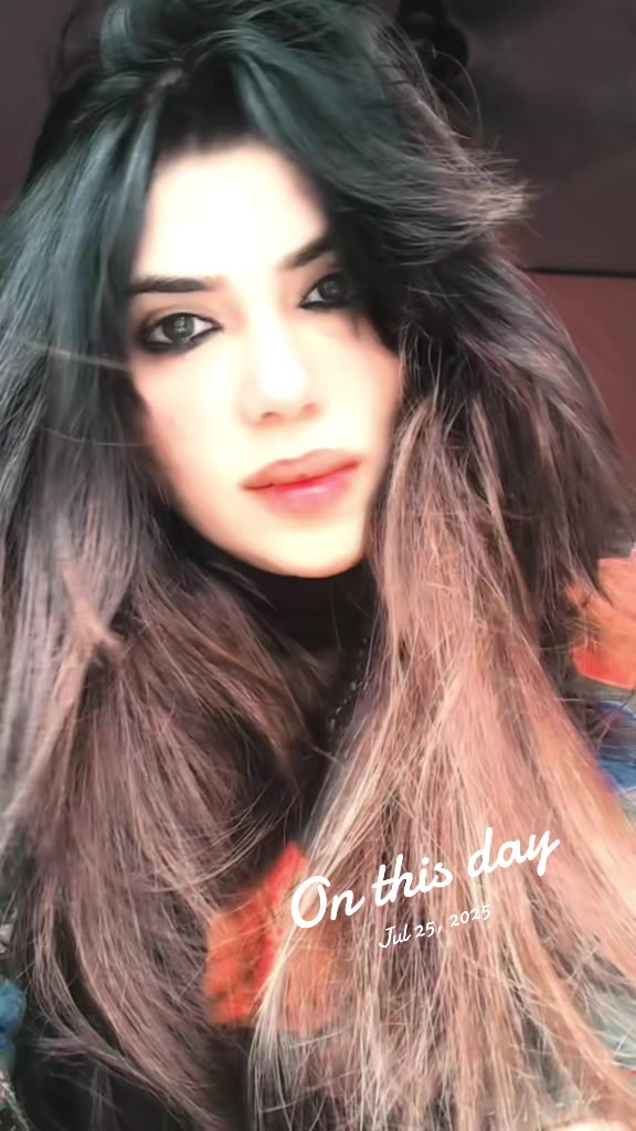 @👑Cute Sania👑