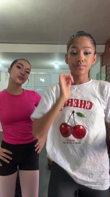@Jhullya gabrielly