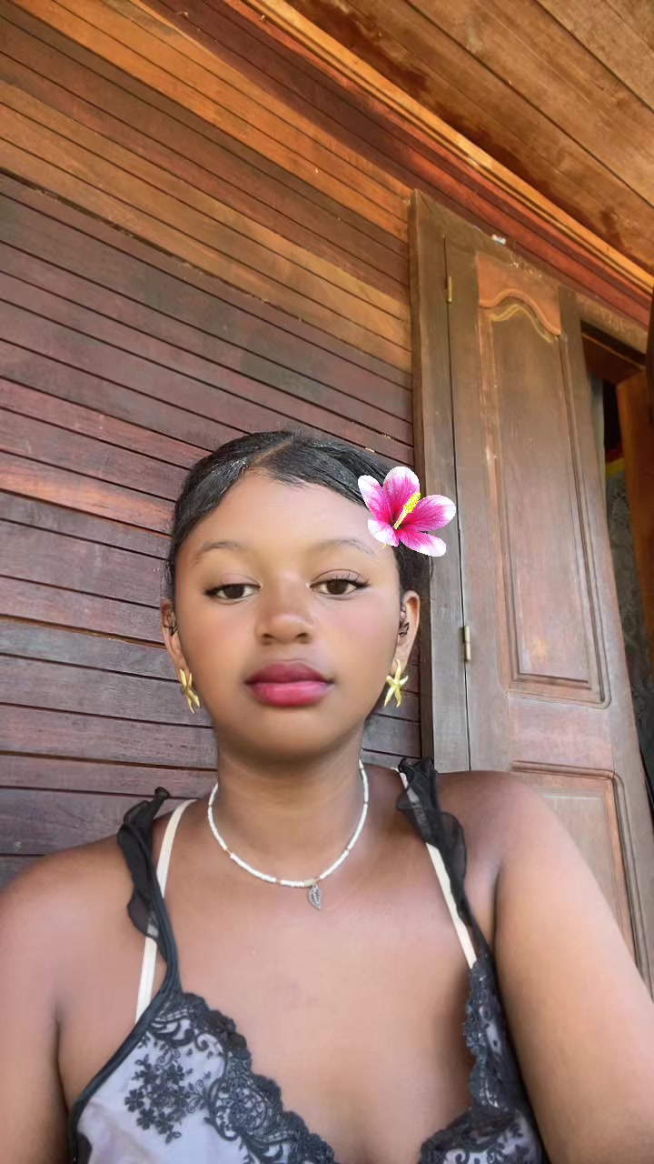 @D&aring;niela Prętt&yuml;
