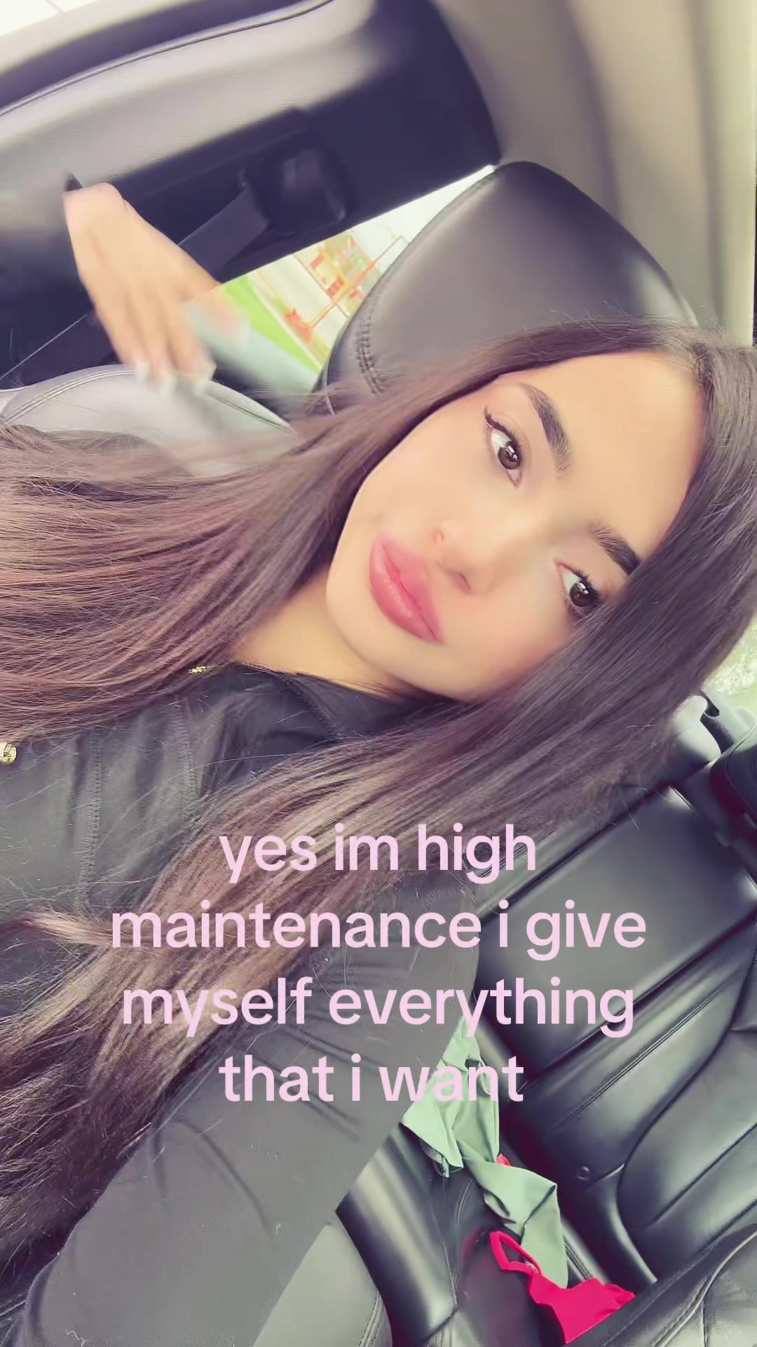 @victoriaintisar