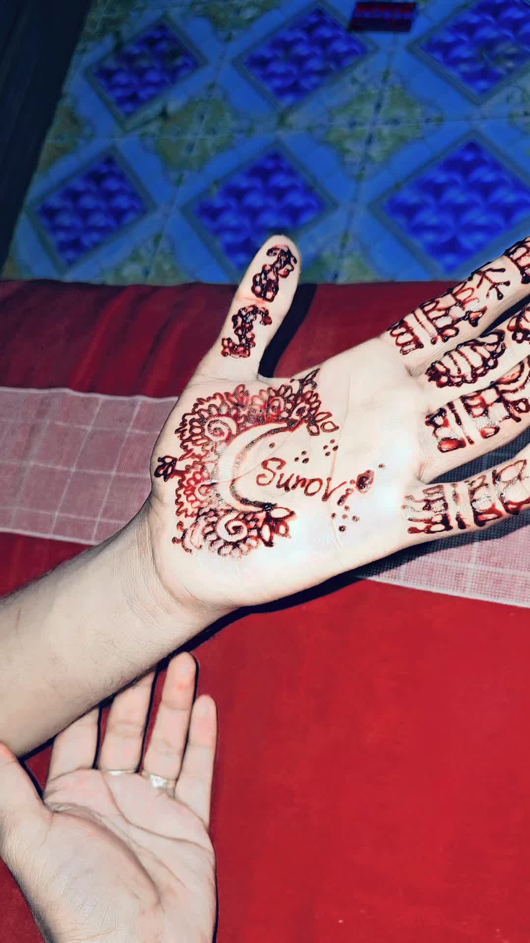@সুরোভি 🖤আব্দুল্লা🫰