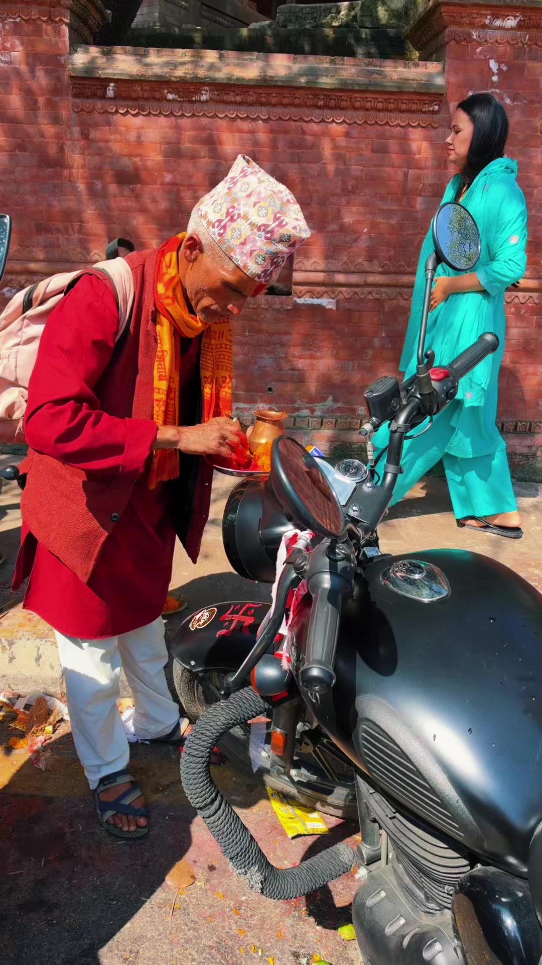 @🧿Divya thakuri 🧿( designer )