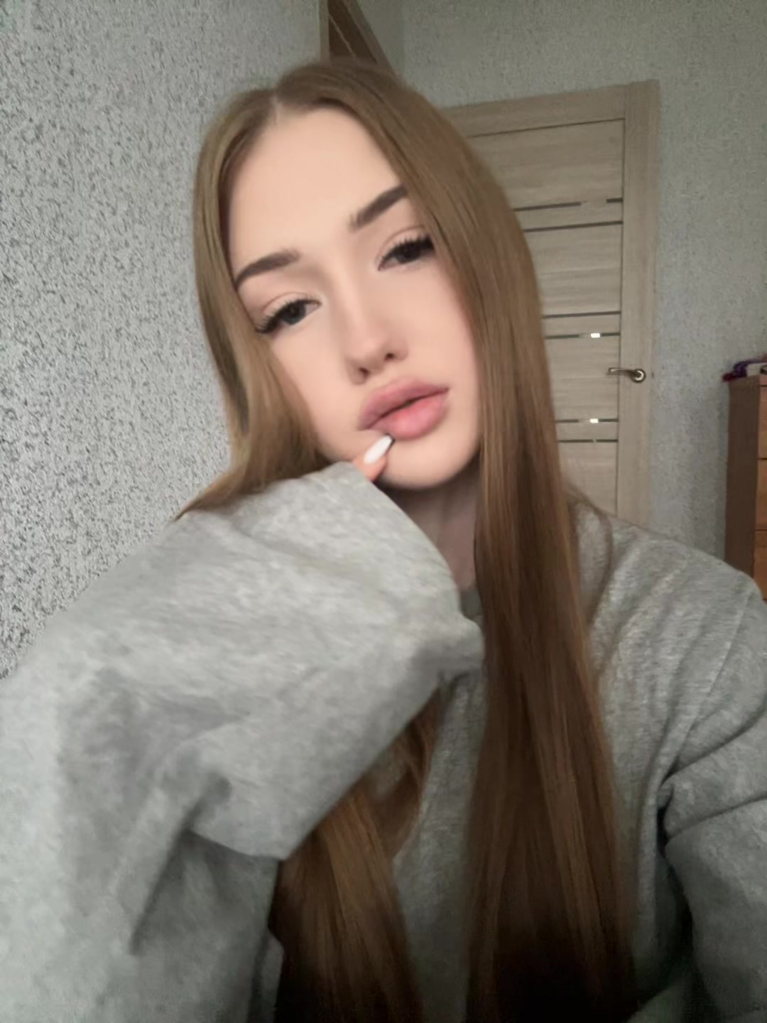 @алина🫦