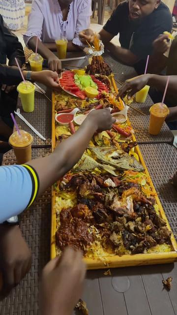 @GEZAJUU FAST-FOOD