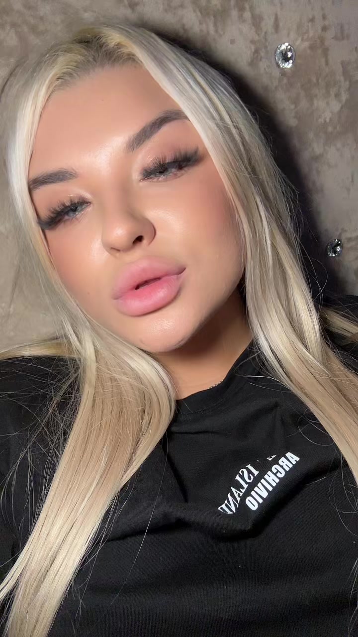 @Блондинка в шоколаде🩷