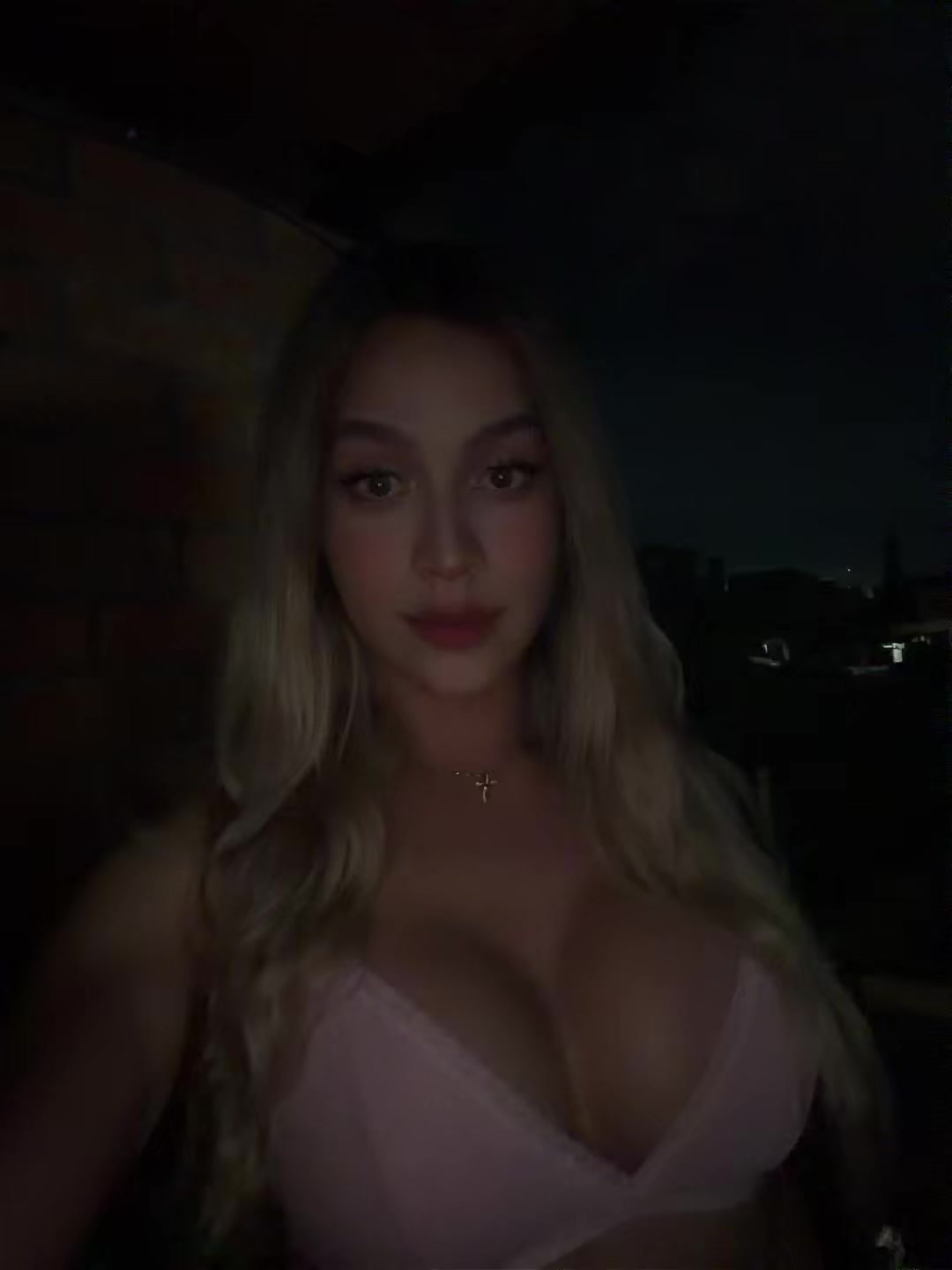 @Dione_🧚🏼&zwj;♀️