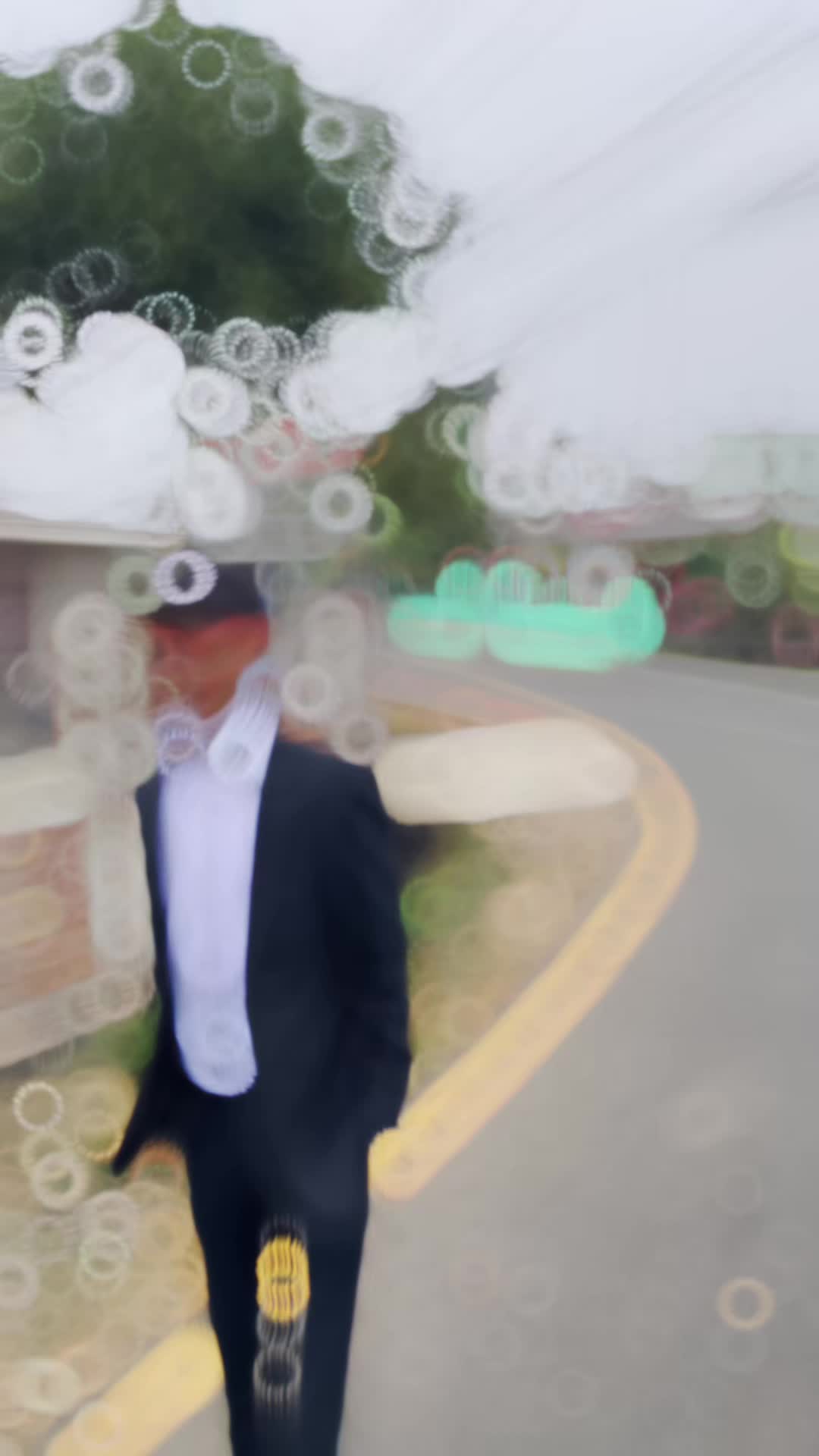 @<🫵>