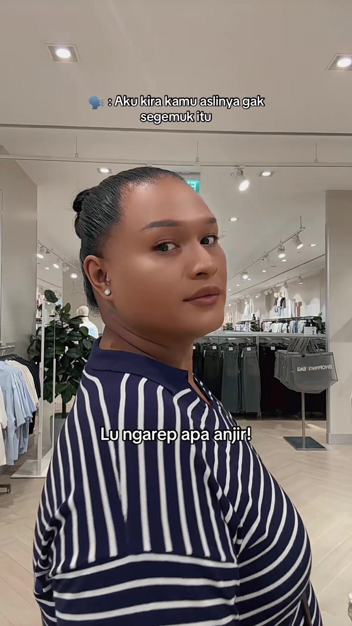 @juliahanan