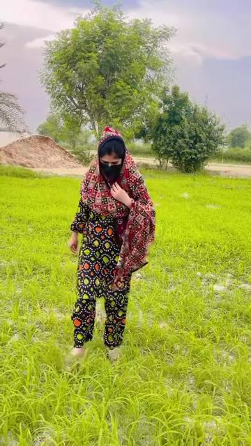 @mehwish🇵🇰Qween👑