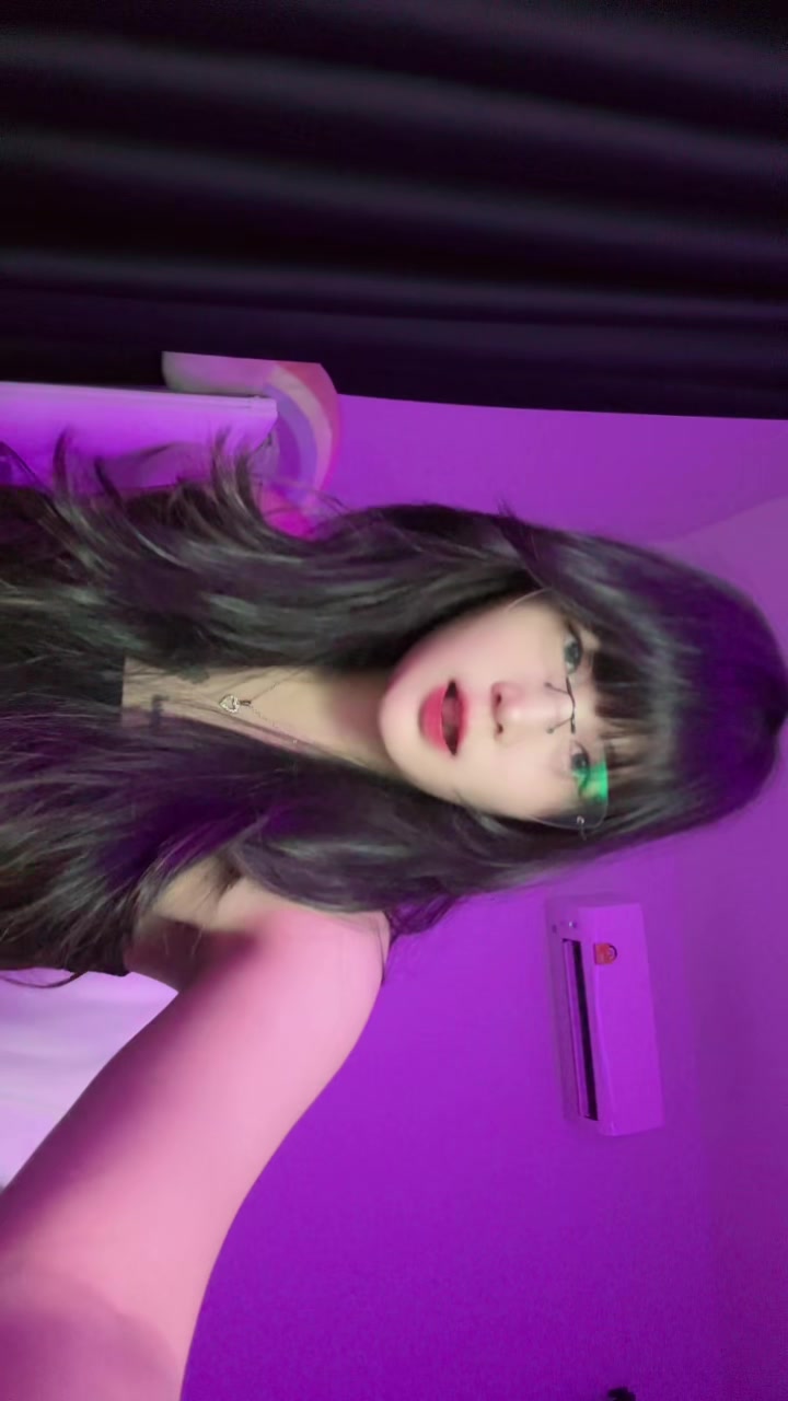 @WoradaSatphanich