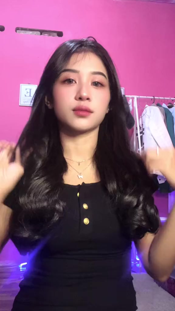 @Nona_Chyn2411