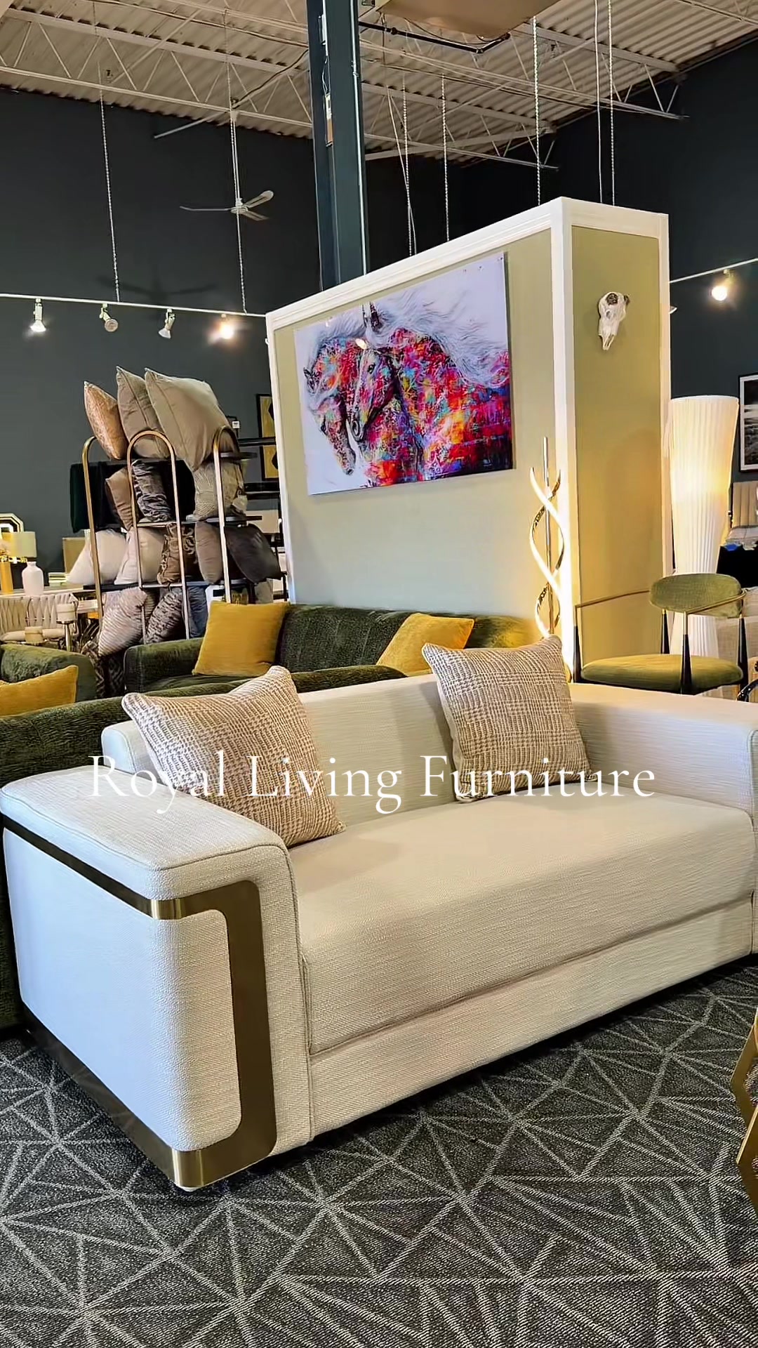 @Royal living furniture