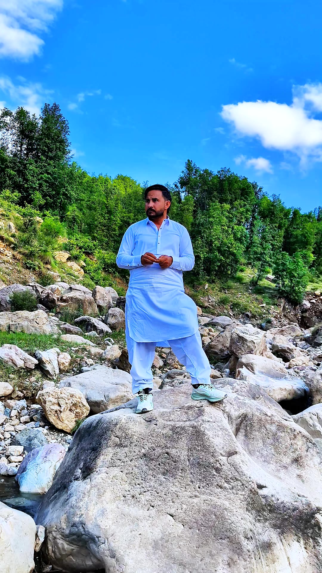 @👑SHAH JALIL👑