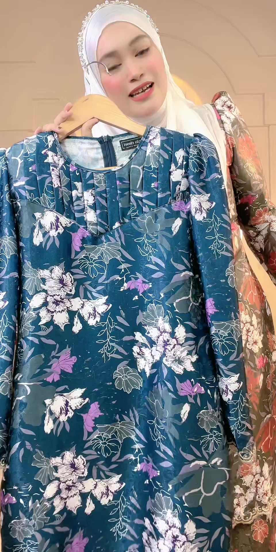 @aniscloset