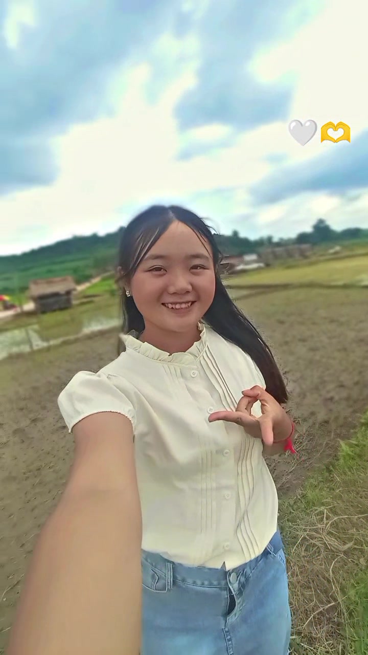 @( Mwe Noun ) မူၺ်ၼွင်း🌹🌷🌾🌾