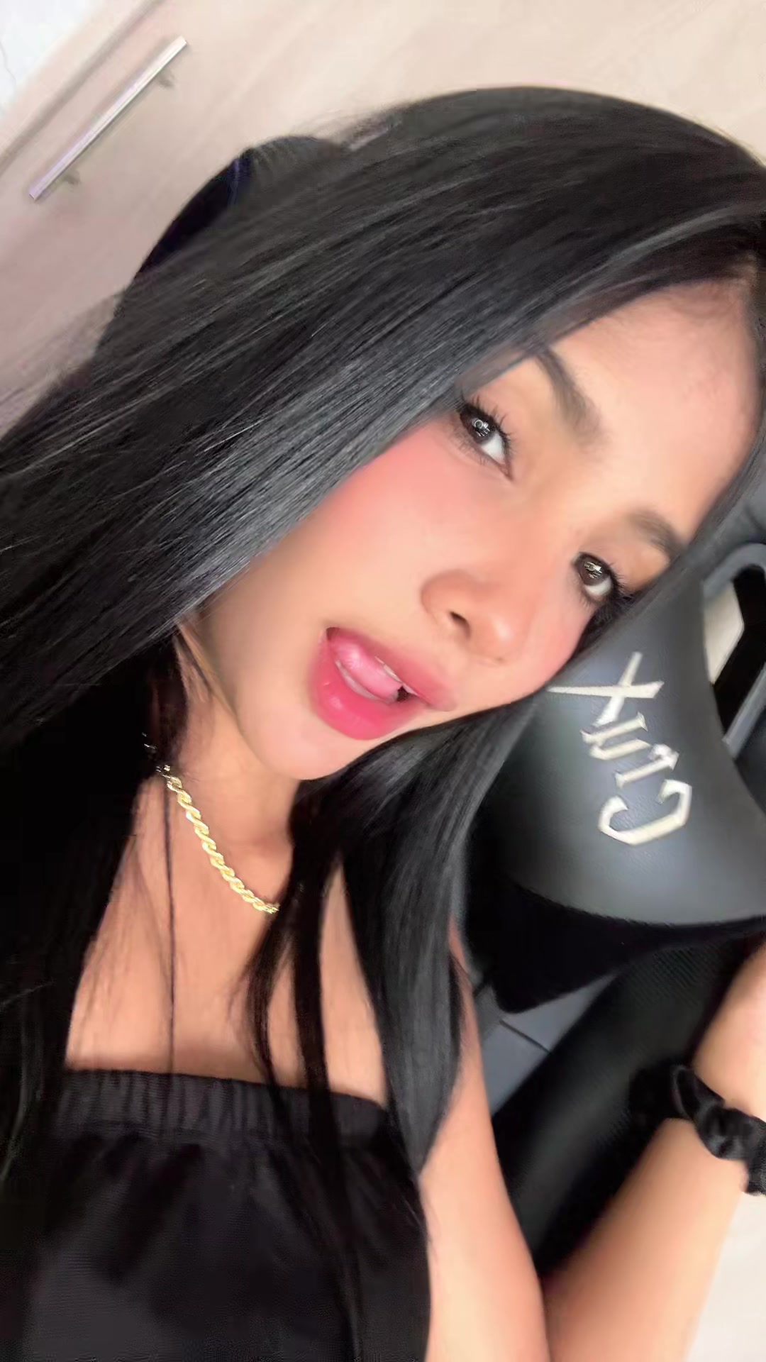 @sarita_v42