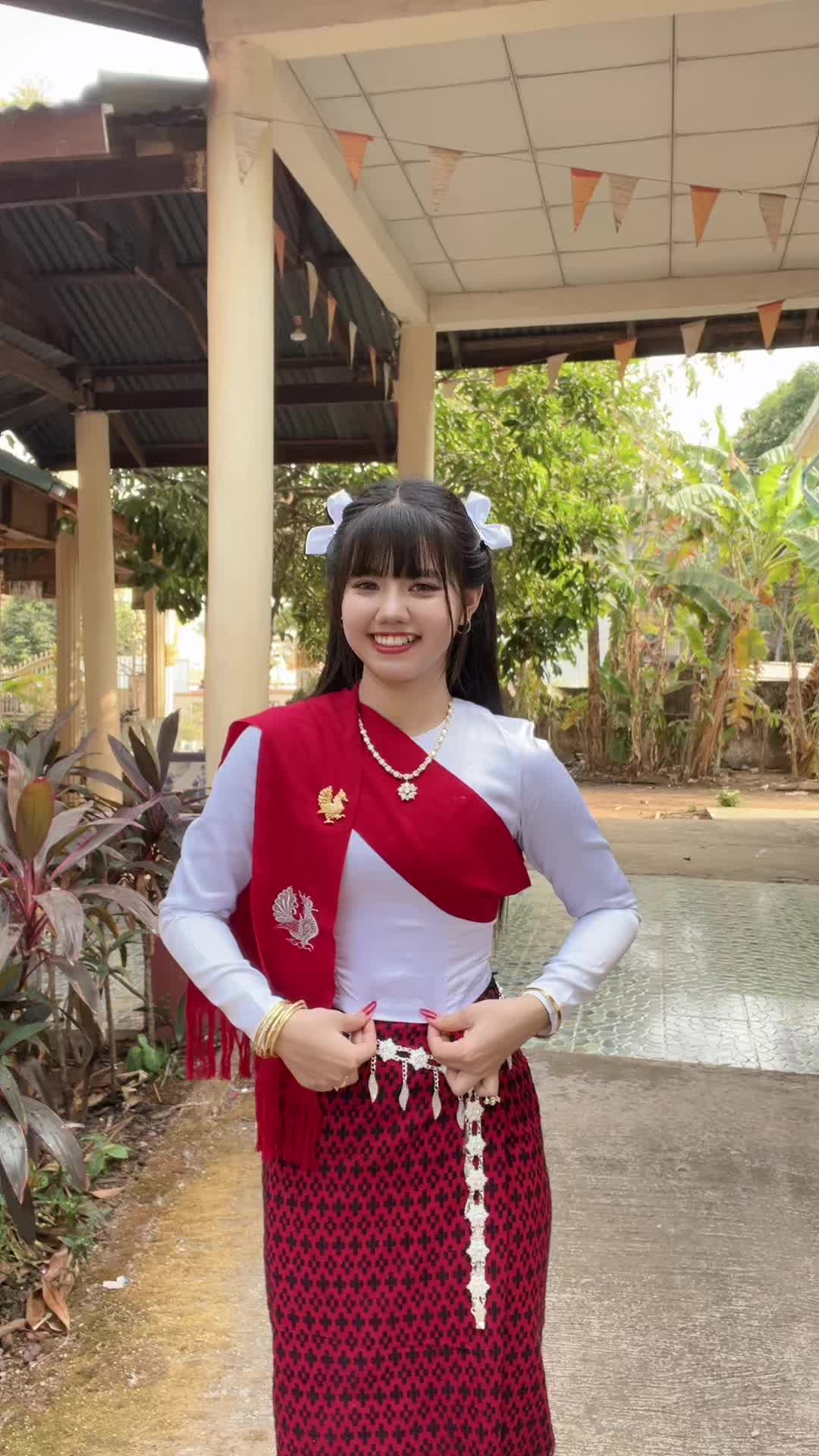 @💗Mi Thazin🍬မော်လမြိုင်သူ💗