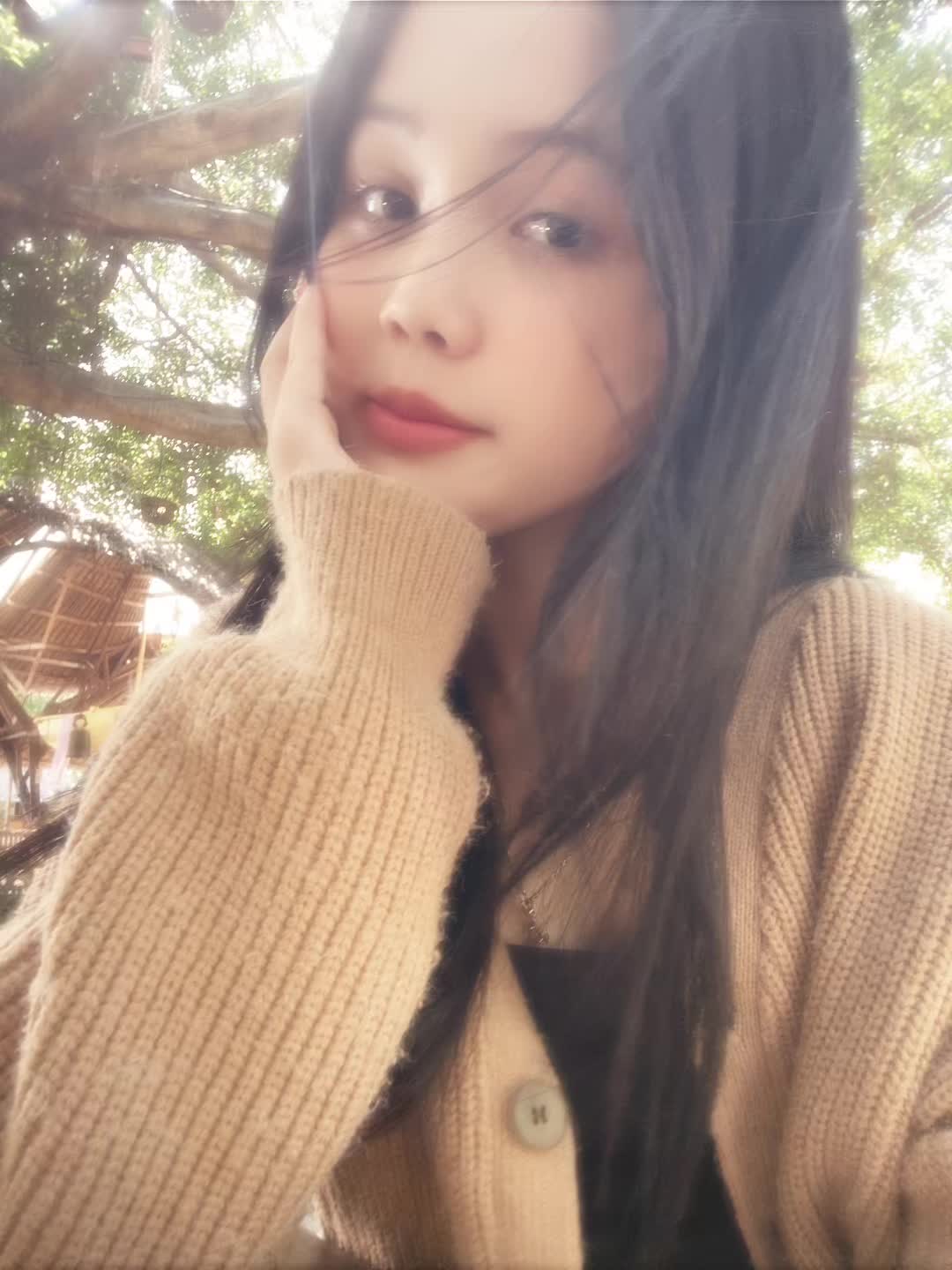 @Ly na