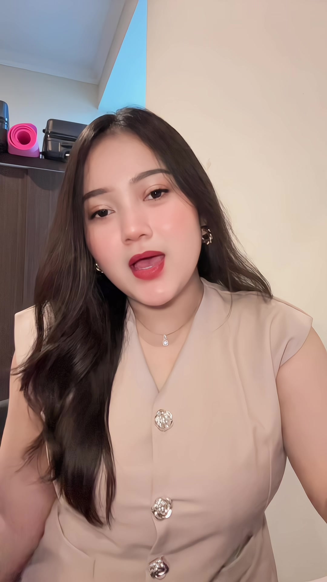 @Vinaavz_