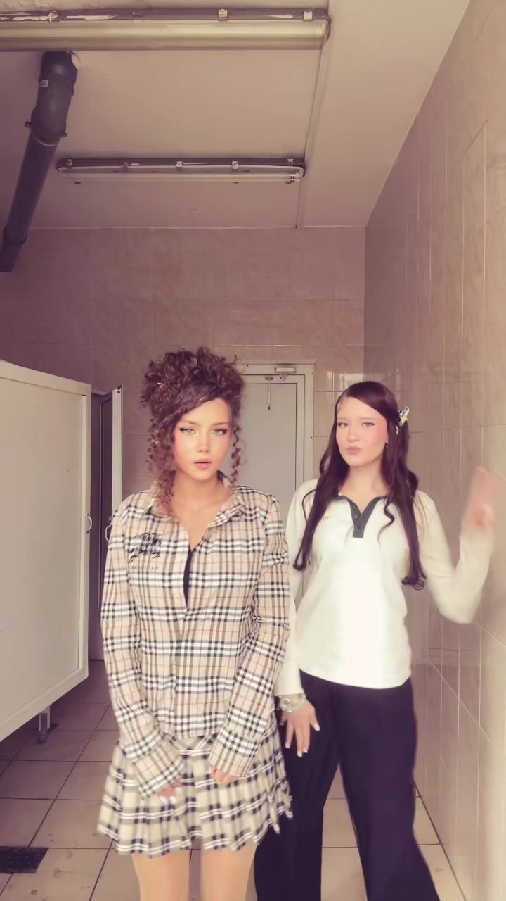 @дянуля