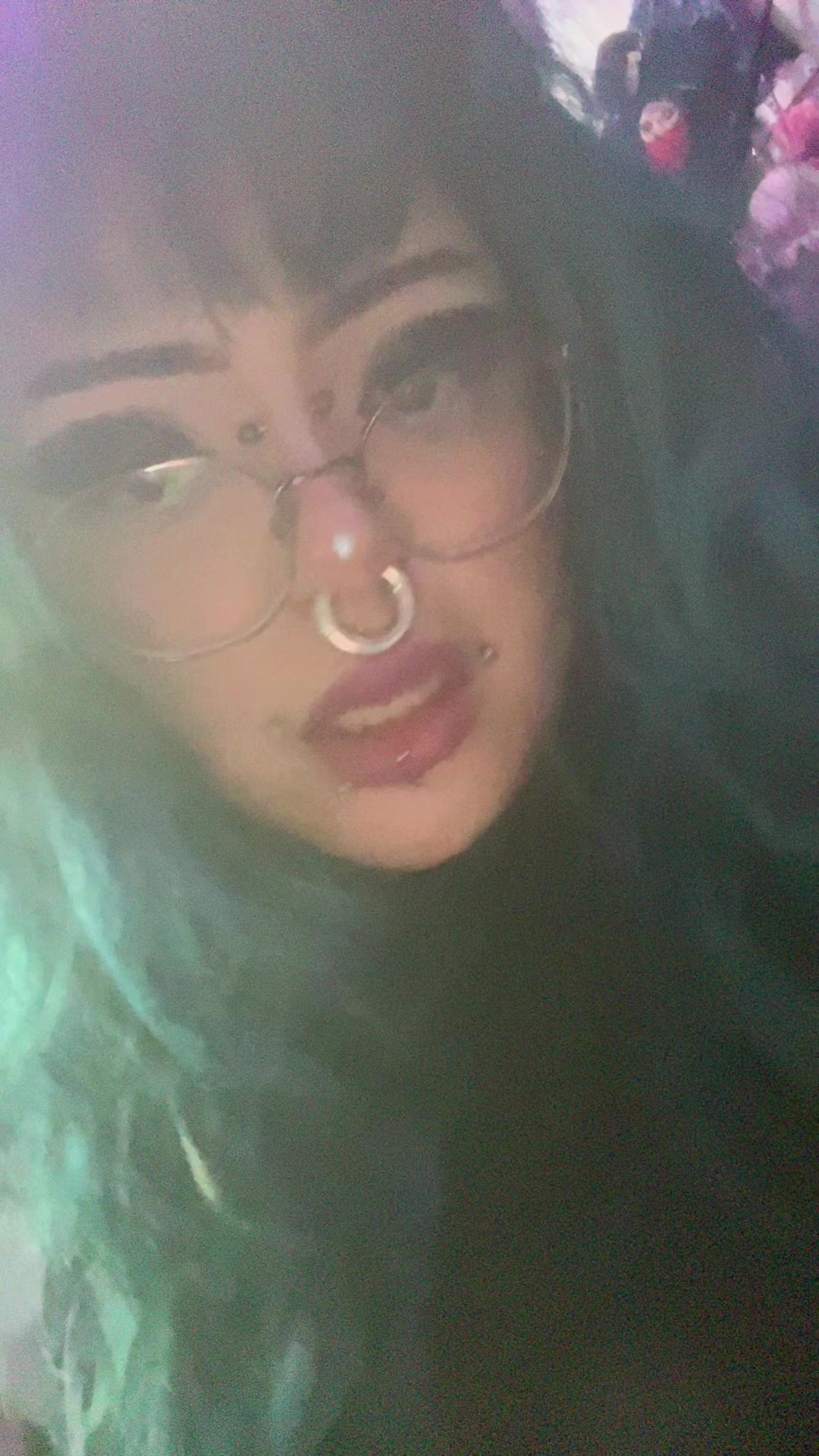 @bella