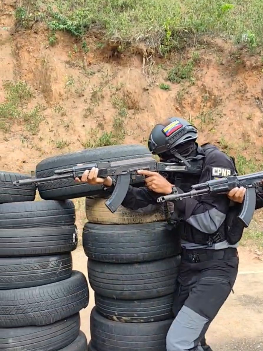 @InstructorComandoJs