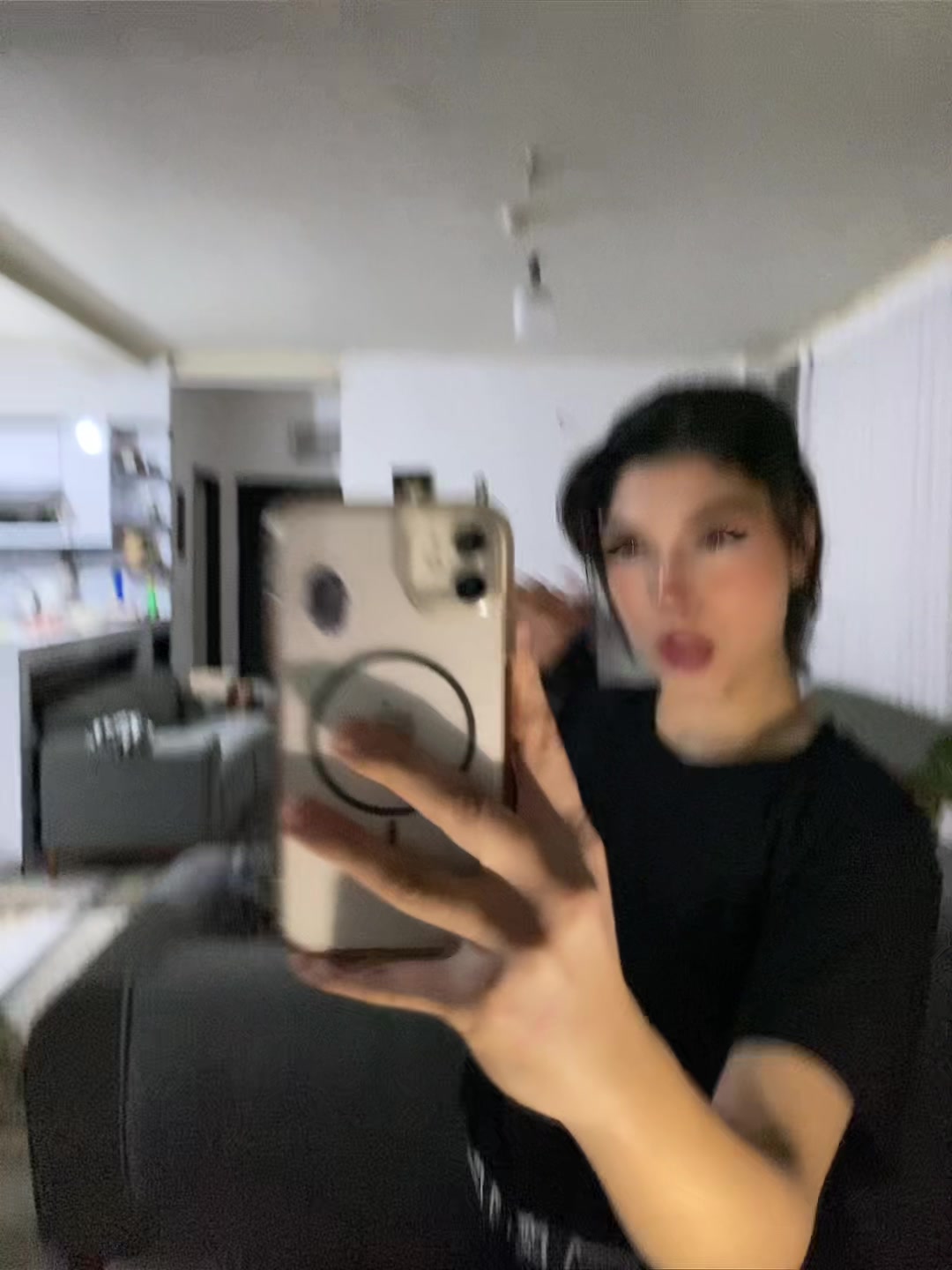 @RoYa_.🧊