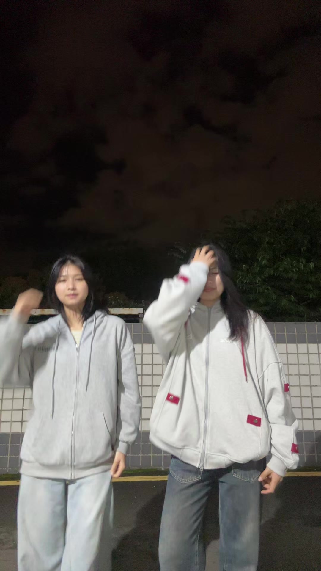 @何利芳