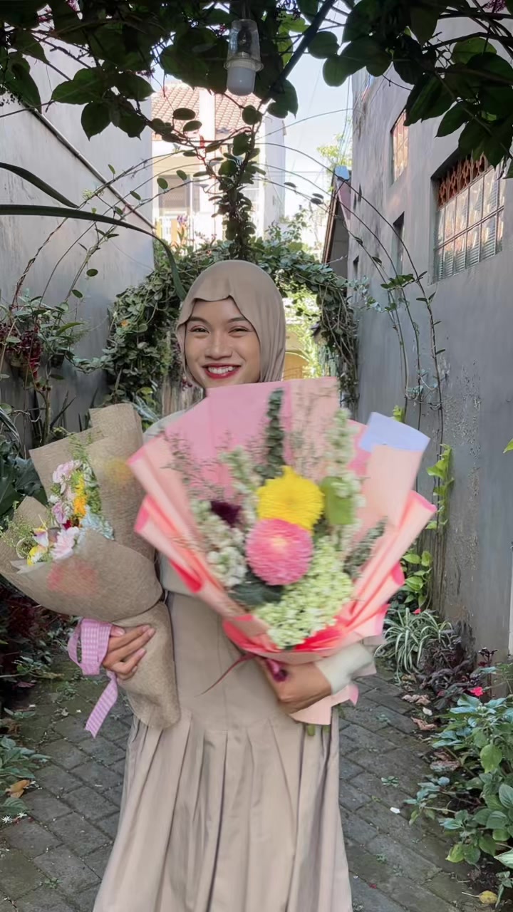 @Maudhy Ferari