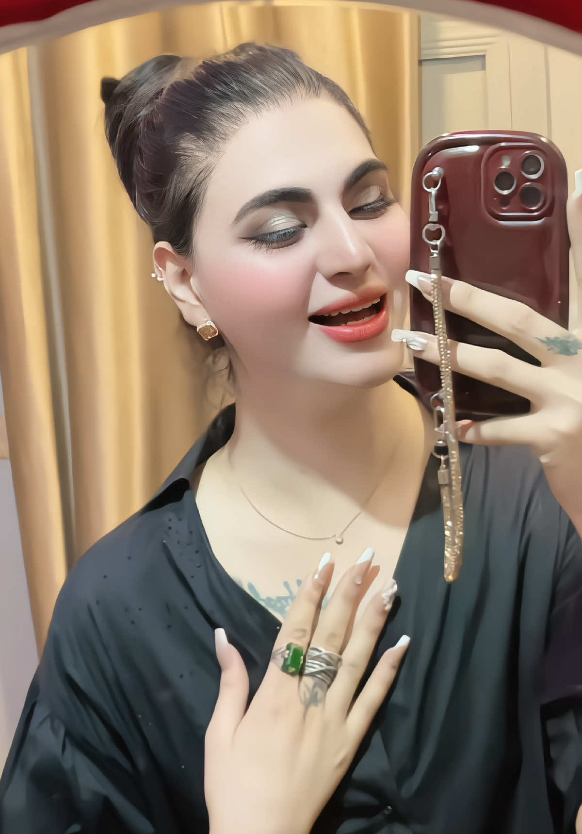 @🧿Shezii khan🧿