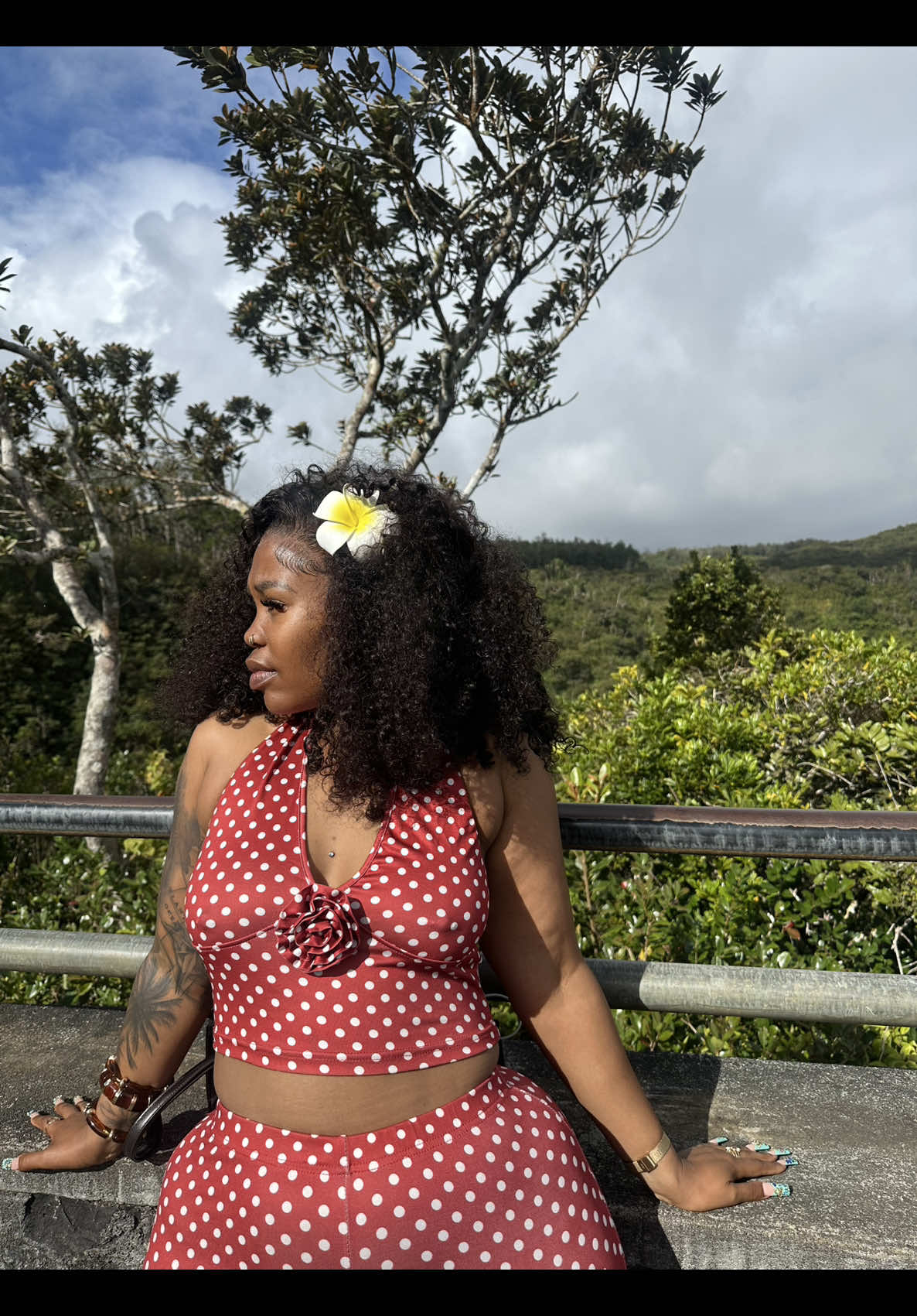 @MfekaXolisile
