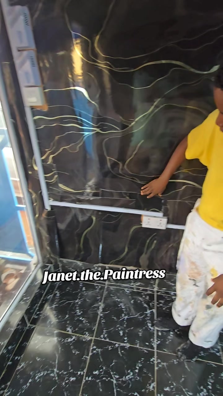 @JANET.the.Paintress👷&zwj;♀️🏘🏠🙏