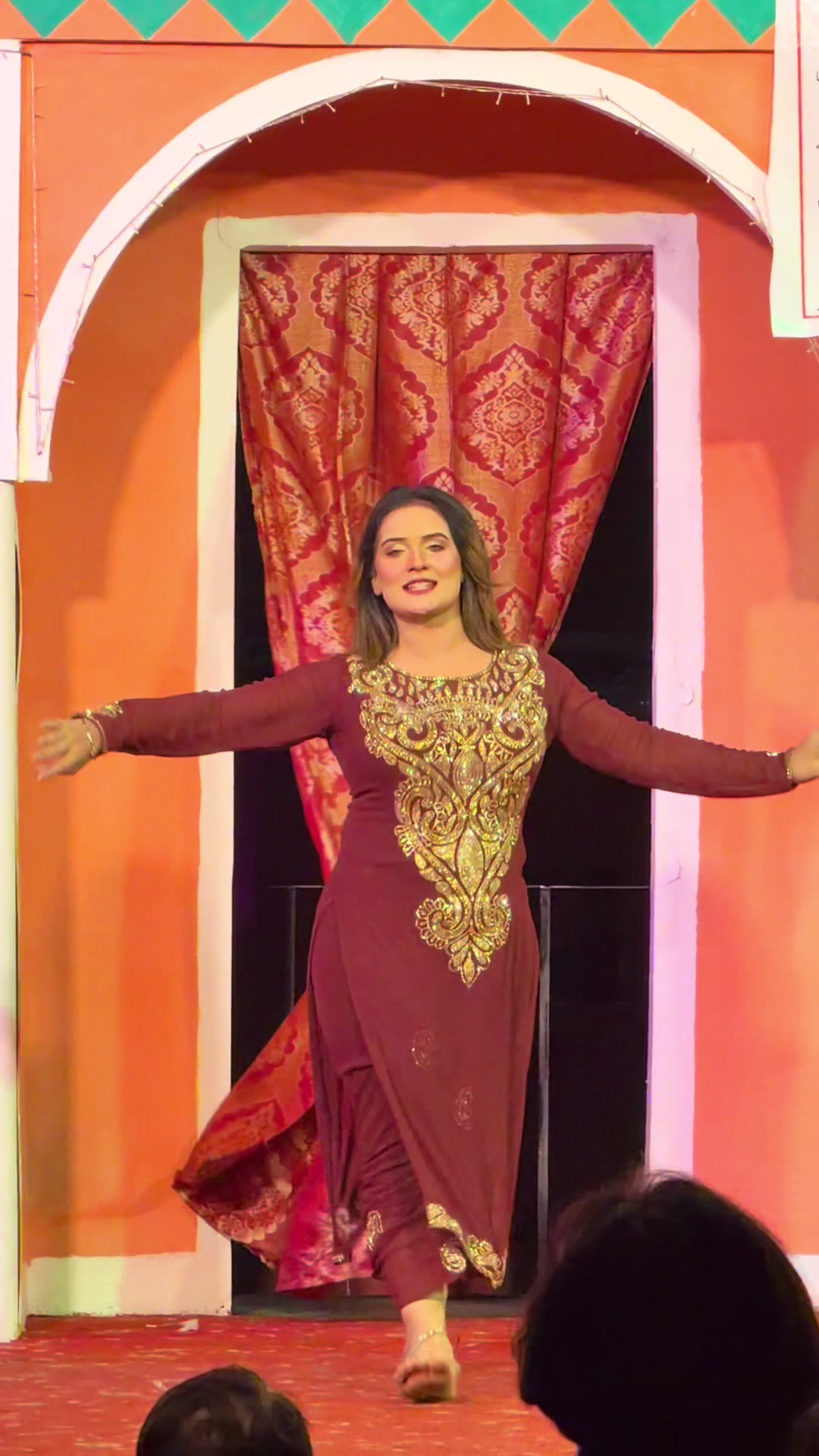 @Pakistan Stage drama 🎭 💃