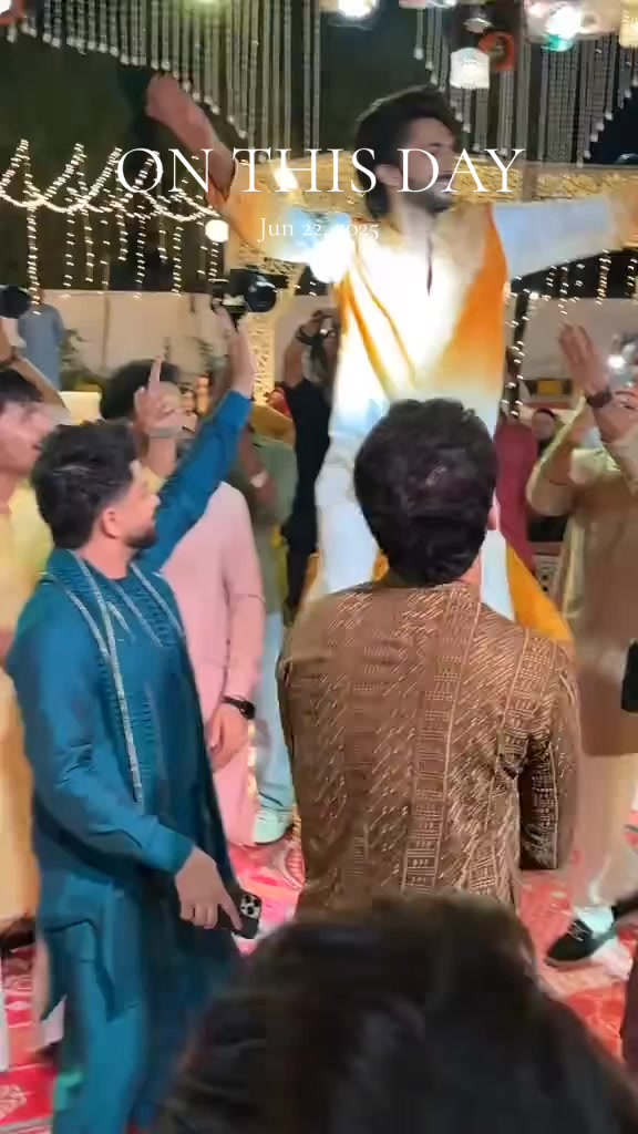 @Mr and Mrs Hussain tareen ♥️😍