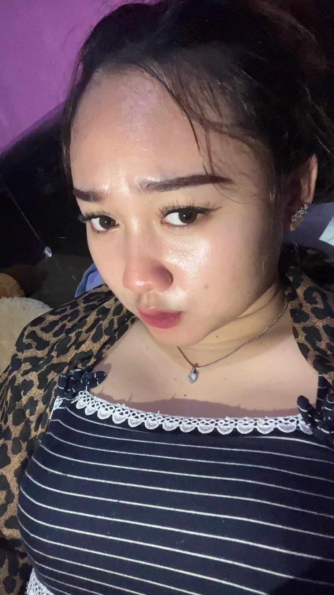 @(jeni&reg;️)