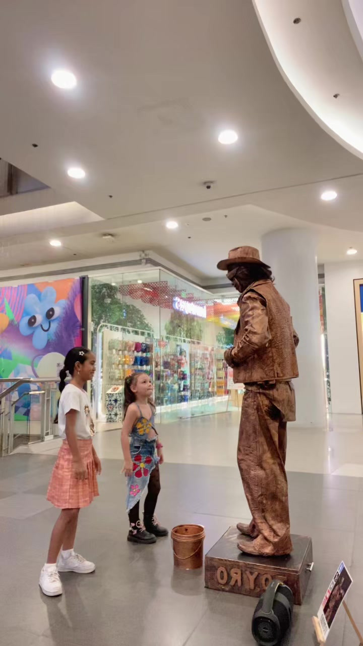 @TOYRO
