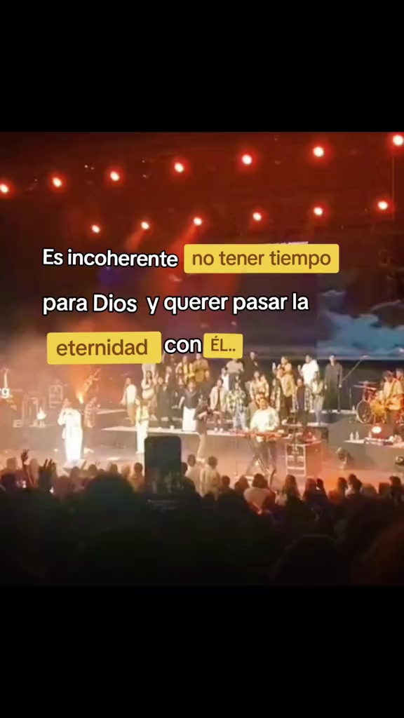 @Claudia Ayma445