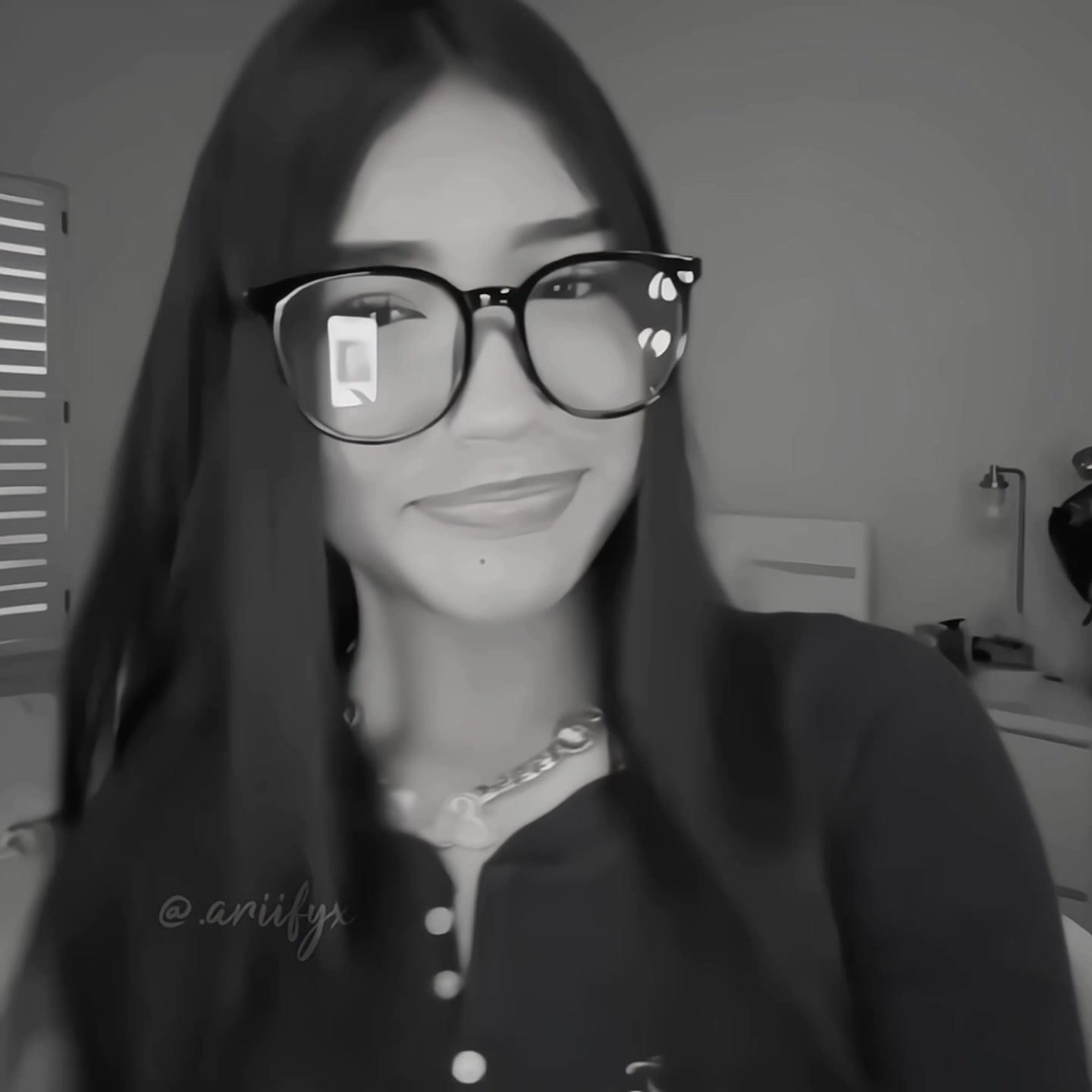 @Ari