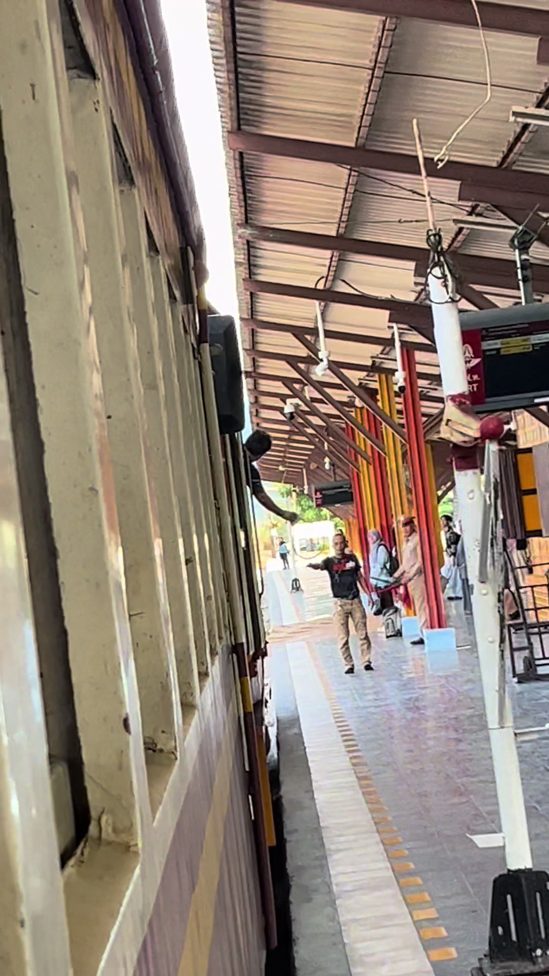 @นาย เนตร พาถ่ายรถไฟ