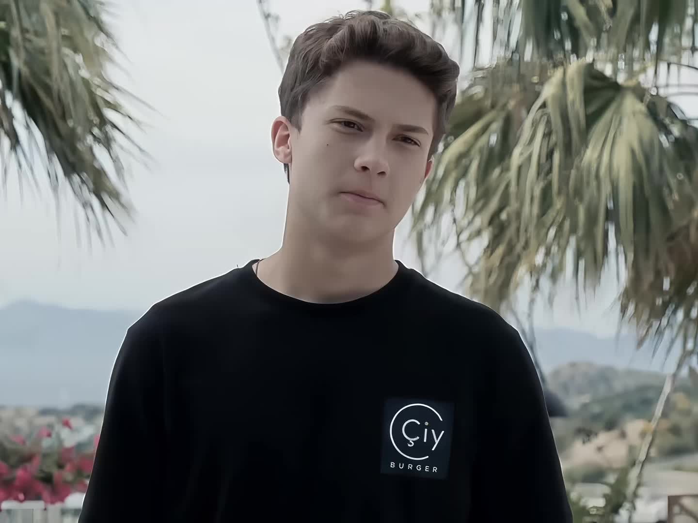@8