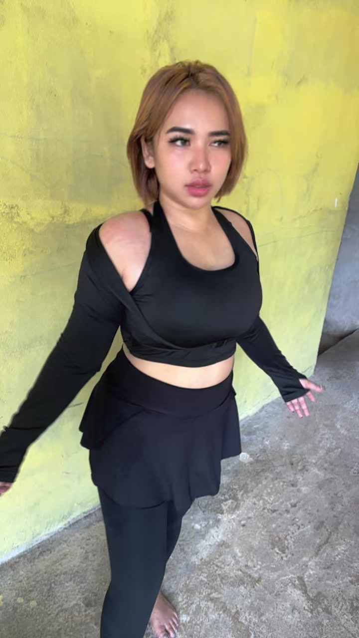 @julia frinella sari