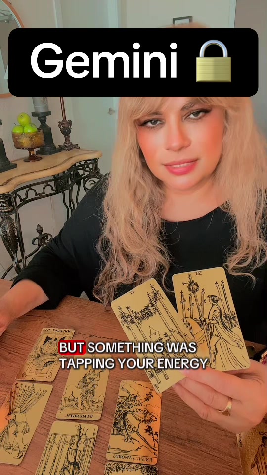 @Green Apple Tarot