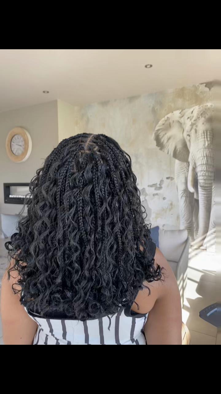 @Mona hairstyles