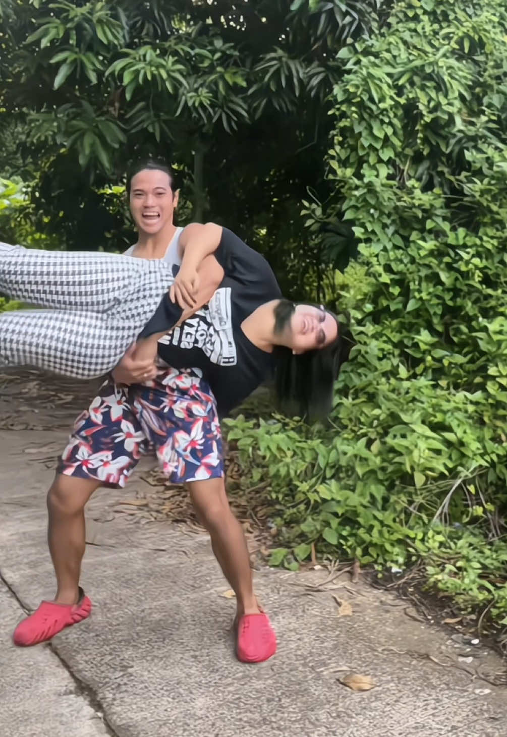 @LutchoLutcho