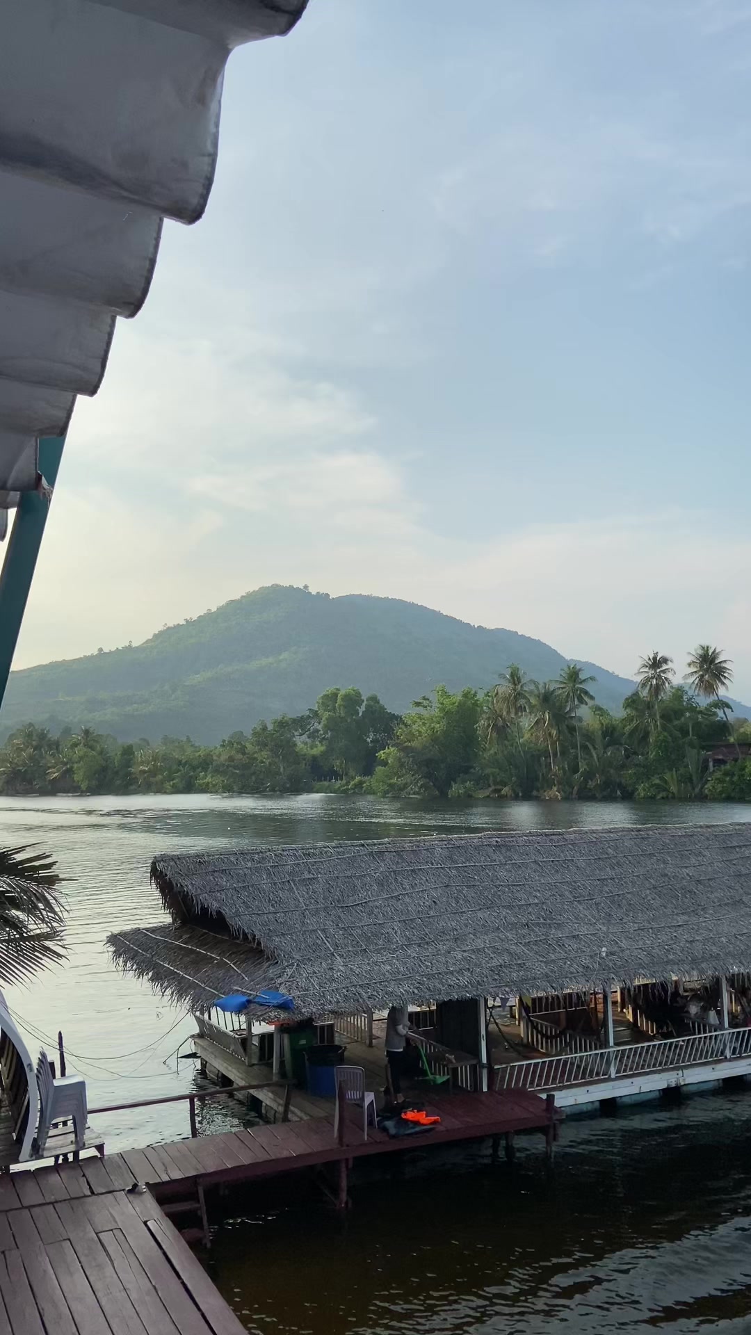 @Hak-ហាក់౨ৎ