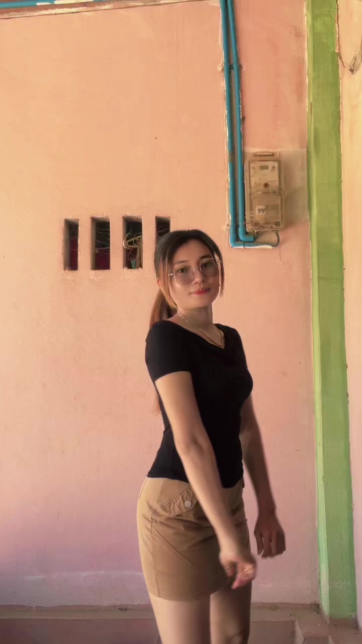 @đ jue jue đ {3.3M}