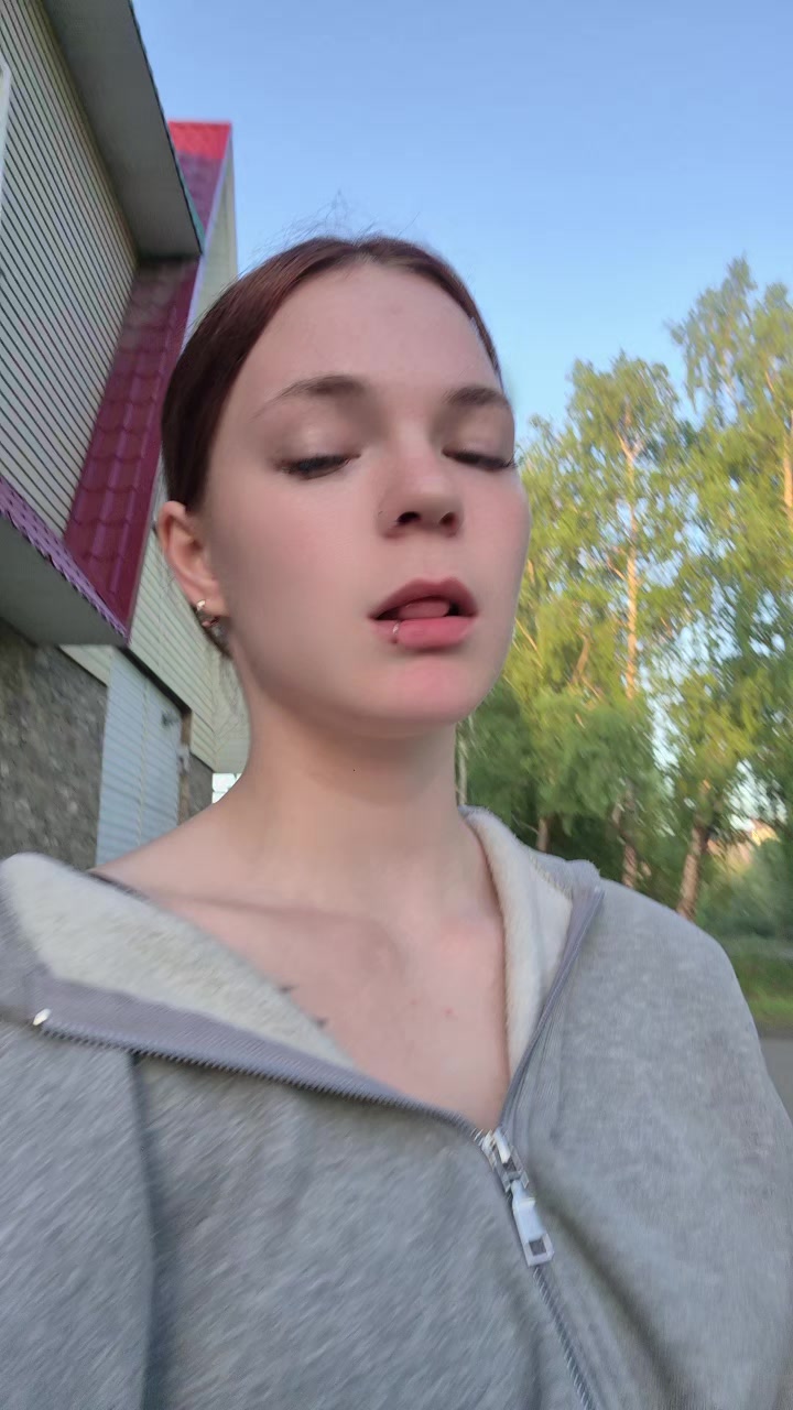 @Elisavetæ
